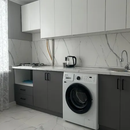 Cosy flat in the city center Aktobe Exterior photo